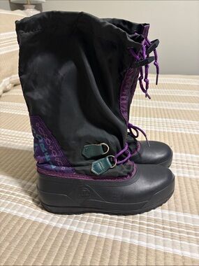Sorel Black and Purple Waterproof Winter Boots